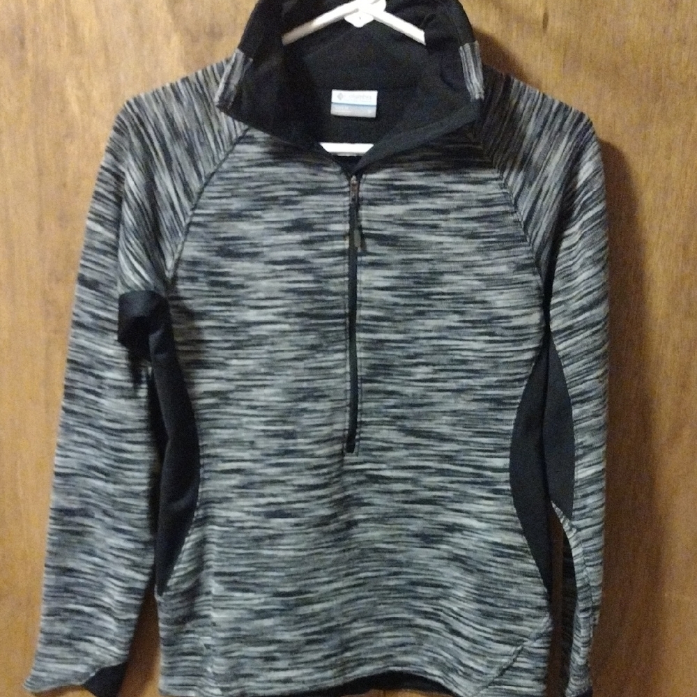 Columbia Black Pullover
